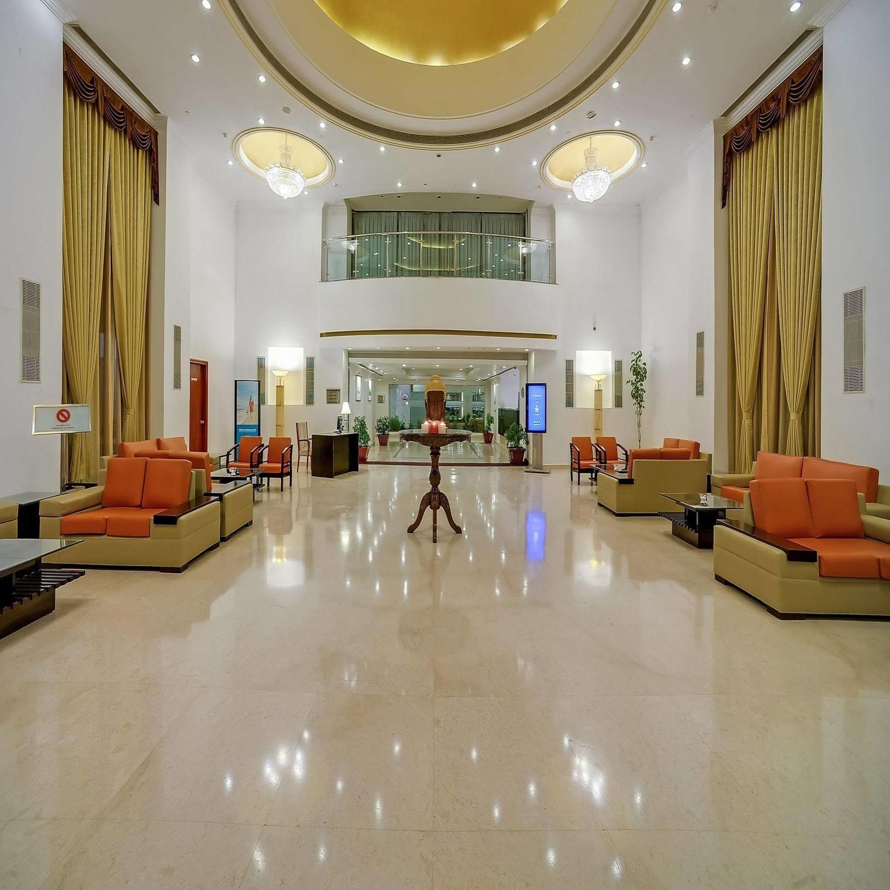 Royal Sarovar Portico Siliguri Hotel Exterior photo